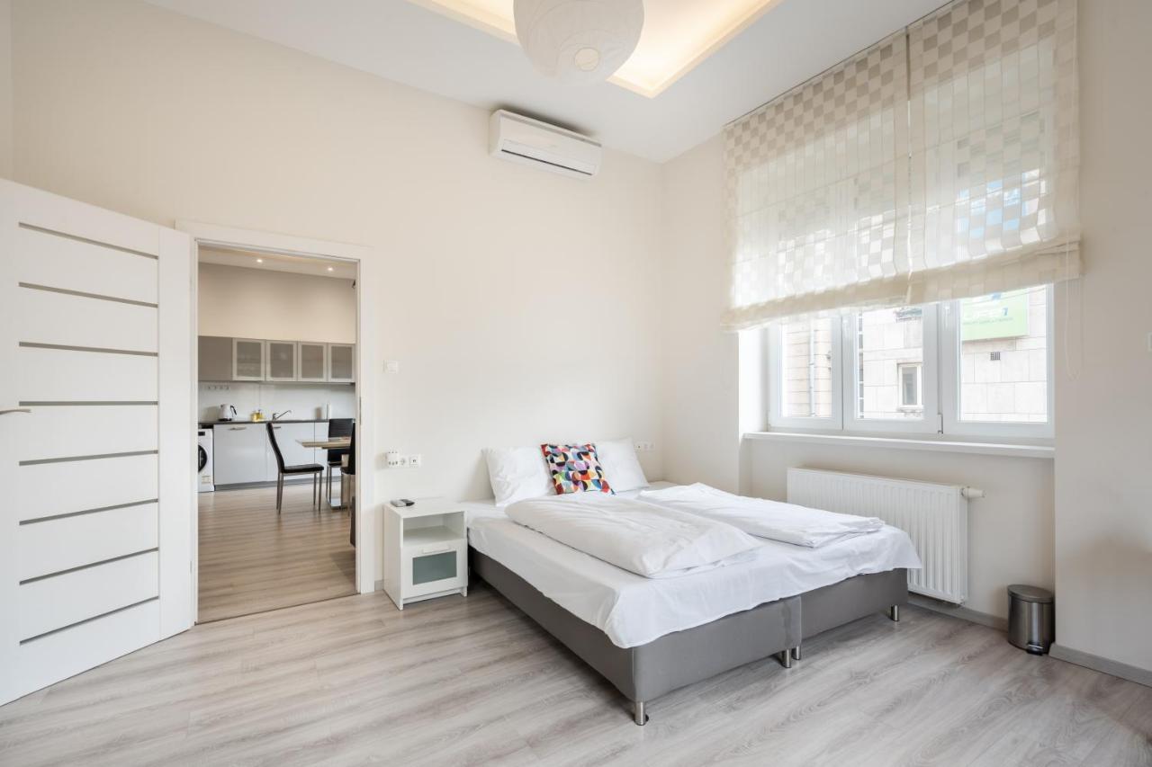 Cascade Corvin Apartment Budapeste Exterior foto