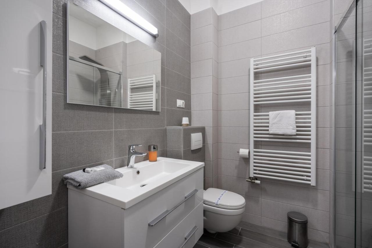 Cascade Corvin Apartment Budapeste Exterior foto