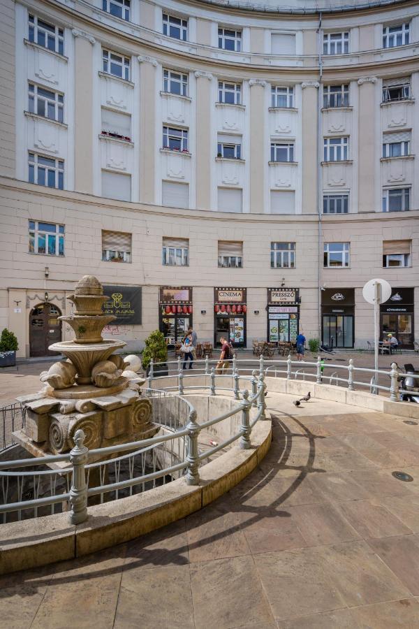 Cascade Corvin Apartment Budapeste Exterior foto